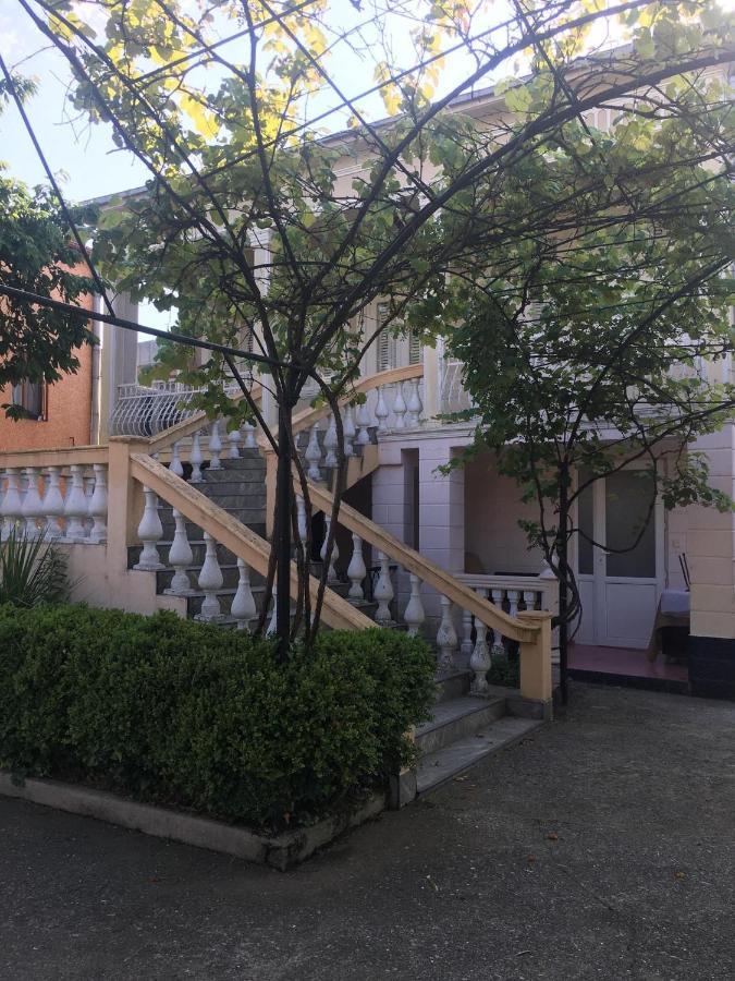 شقة Vakho House كوبوليتي المظهر الخارجي الصورة